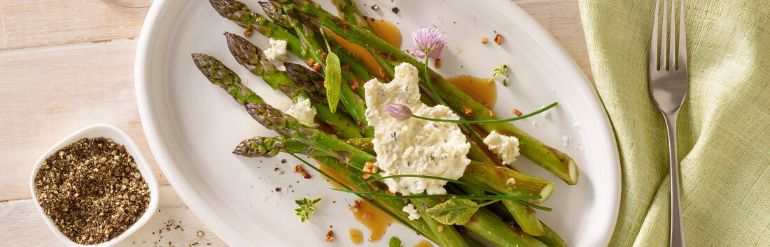 Roasted asparagus with Boursin cheese