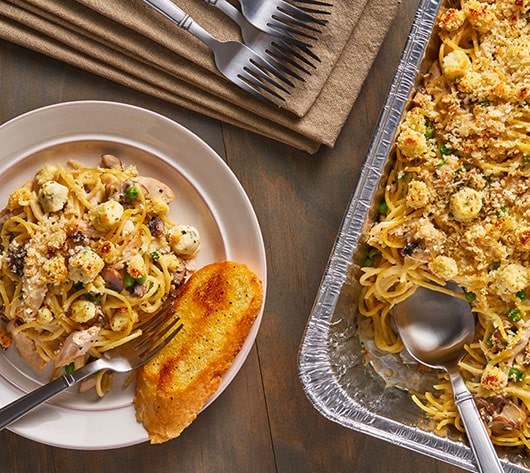 boursin-cremini-mushroom-chicken-bake-overhead - Bel Foodservice boursin cremini mushroom chicken bake overhead